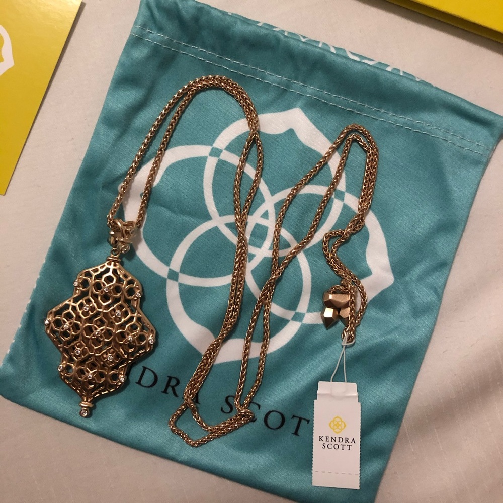 Kendra Scott Kathy Necklace in Rose Gold